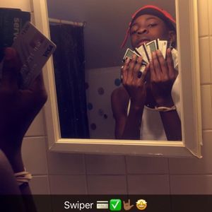 Meet your Posher, Carlos